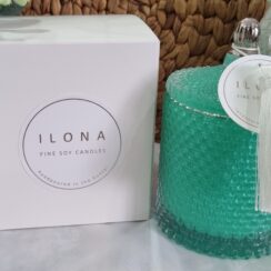 Raindrop glass in Teal with silver top holds 360gms of wax